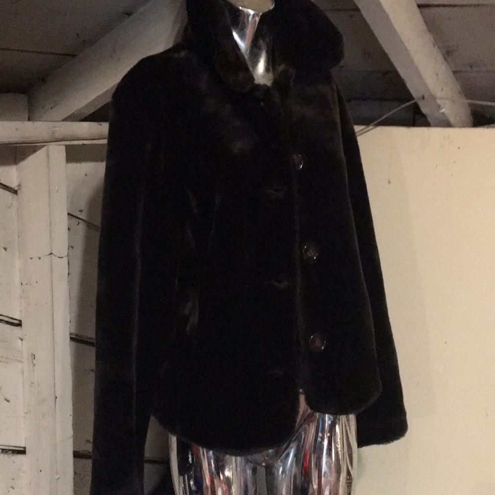 Jacket 🧥 - Picture 4 of 6